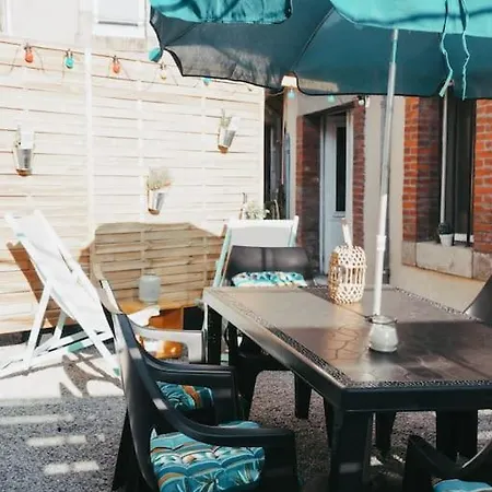 Appartement Avec Patio Sainte-Anne-d'Auray Exterior photo